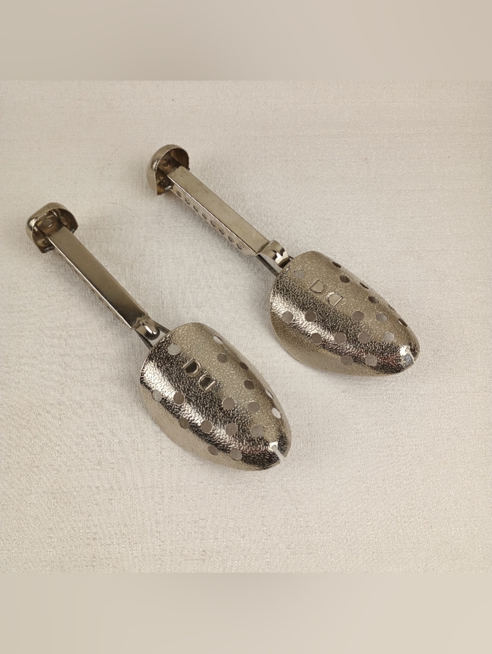 VTG EKCO Hammered Aluminum Metal Adjustable Shoe Tree Shaper Stretcher Pair